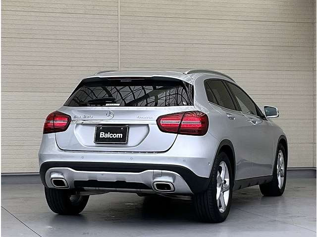 GLAクラスGLA220 4マチック 4WD
