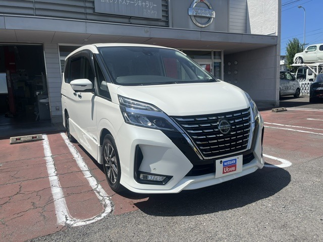 セレナ2.0 ハイウェイスターV
