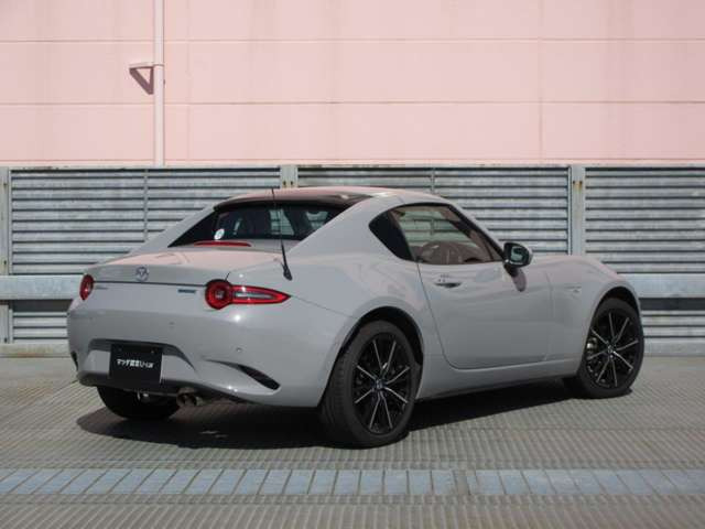ロードスターRF2.0 VS