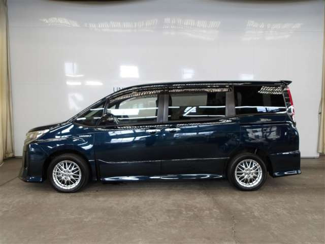ノア1.8 ハイブリッド Si W×B II