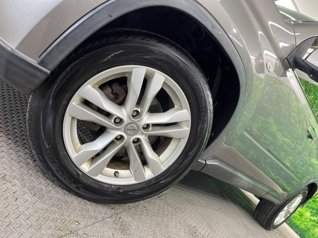 �y����17�C���`�A���~�z�C�[���z�O�ςɃ}�b�`���������A���~�z�C�[���𑕒����Ă���܂��B�e��ЊO�A���~�z�C�[����A�X�^�b�h���X�^�C�����戵�����Ă���܂��B���񂲑��k����������