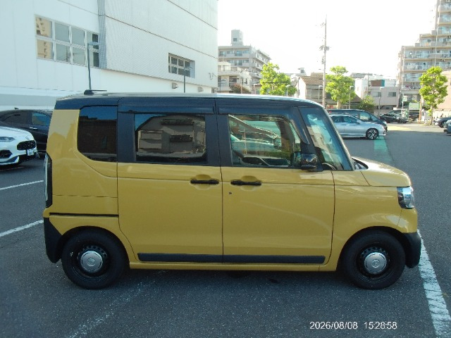 N-BOXジョイ 2トーン
