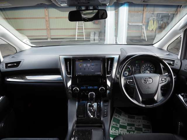 ヴェルファイアハイブリッド 2.5 ZR E-Four 4WD