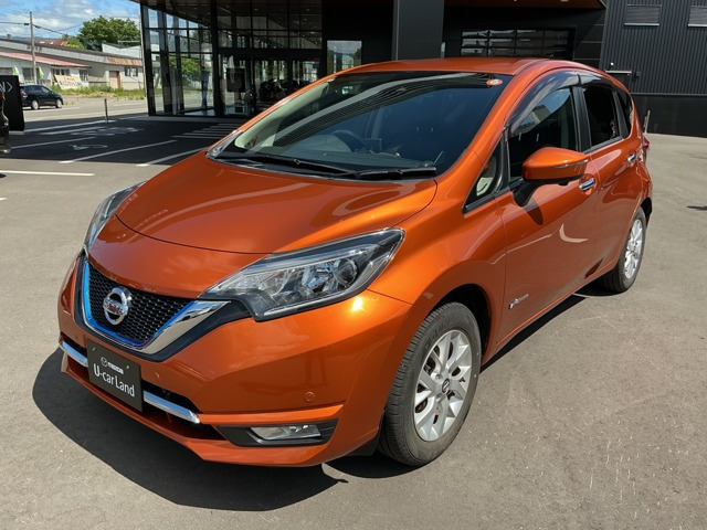 ノート1.2 e-POWER メダリスト FOUR 4WD