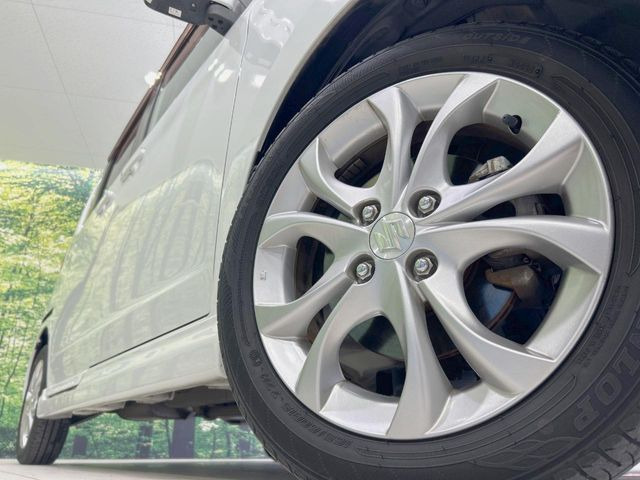 �y����15�C���`�A���~�z�C�[���z�O�ςɃ}�b�`���������A���~�z�C�[���𑕒����Ă���܂��B�e��ЊO�A���~�z�C�[����A�X�^�b�h���X�^�C�����戵�����Ă���܂��B���񂲑��k����������