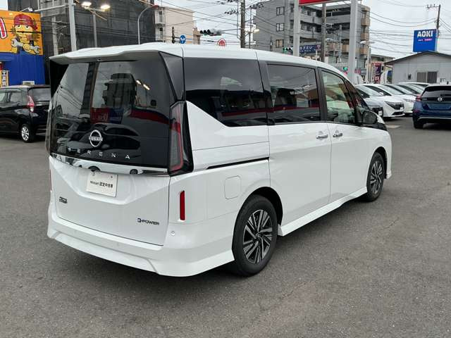 セレナ1.4 e-POWER ハイウェイスターV