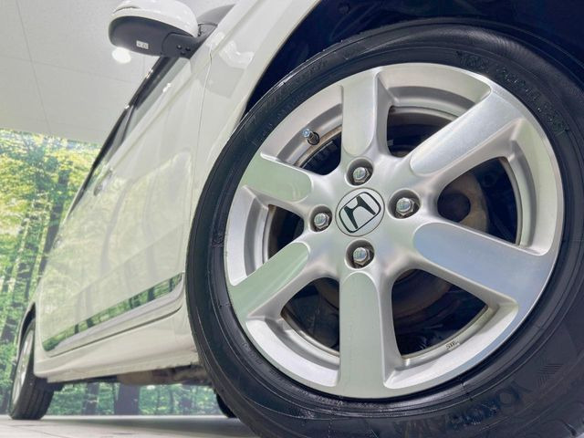 �y����14�C���`�A���~�z�C�[���z�O�ςɃ}�b�`���������A���~�z�C�[���𑕒����Ă���܂��B�e��ЊO�A���~�z�C�[����A�X�^�b�h���X�^�C�����戵�����Ă���܂��B���񂲑��k����������