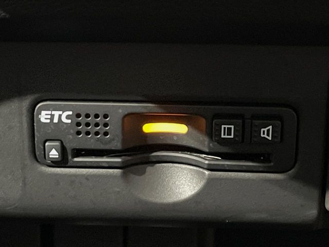 【ETC】高速道路の料金所をストレスなく通過!話題のスポットやサービスエリアに多い「スマートIC」利用時は必須のアイテムです。当店でセットアップを実施、ご納車当日からすぐにご利用いただけます!