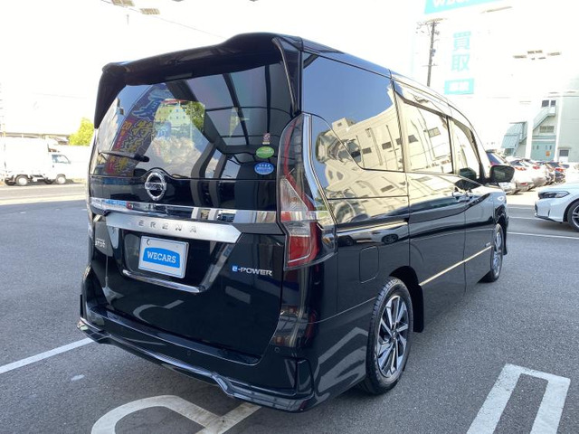 セレナ1.2 e-POWER ハイウェイスターV