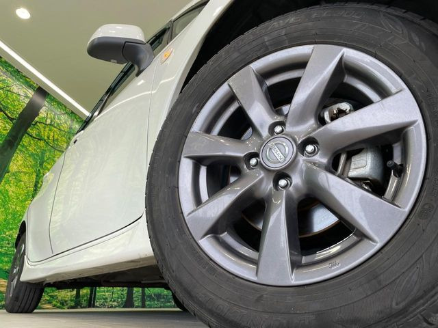 �y15�C���`�A���~�z�C�[���z�O�ςɃ}�b�`�����A���~�z�C�[���𑕒����Ă���܂��B�e��A���~�z�C�[����A�X�^�b�h���X�^�C�����戵�����Ă���܂��B���񂲑��k����������