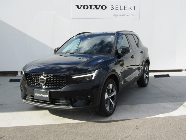 XC40ウルトラ B4 AWD 4WD
