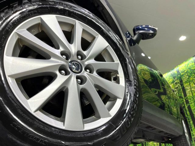 �y����17�C���`�A���~�z�C�[���z�O�ςɃ}�b�`���������A���~�z�C�[���𑕒����Ă���܂��B�e��ЊO�A���~�z�C�[����A�X�^�b�h���X�^�C�����戵�����Ă���܂��B���񂲑��k����������