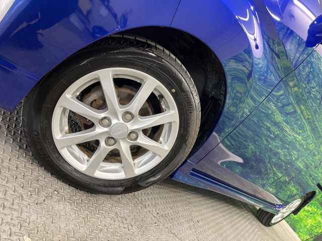 �y����14�C���`�A���~�z�C�[���z�O�ςɃ}�b�`���������A���~�z�C�[���𑕒����Ă���܂��B�e��ЊO�A���~�z�C�[����A�X�^�b�h���X�^�C�����戵�����Ă���܂��B���񂲑��k����������