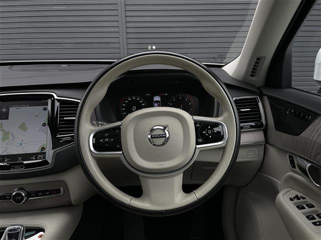 XC90B6 AWD インスクリプション 4WD