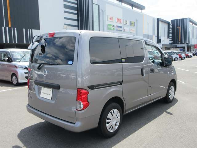 NV200バネットバン1.6 GX