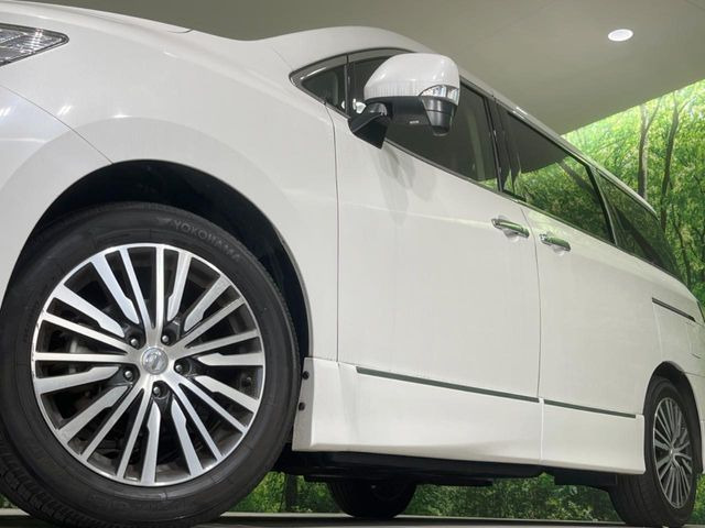 �y����18�C���`�A���~�z�C�[���z�O�ςɃ}�b�`���������A���~�z�C�[���𑕒����Ă���܂��B�e��ЊO�A���~�z�C�[����A�X�^�b�h���X�^�C�����戵�����Ă���܂��B���񂲑��k����������