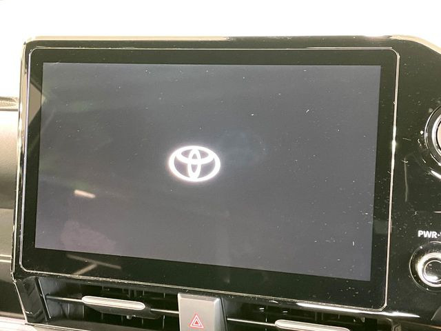 【10.5インチナビ】高級感とインパクトのある大画面ナビを装備。各種オーディオ操作はもちろん、スマホ連携もできる利便性の高いナビです♪