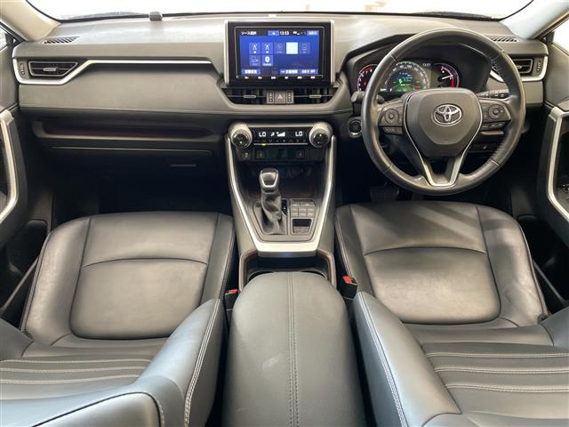 RAV42.0 G 4WD