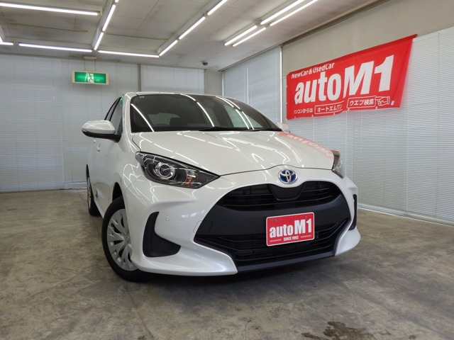 ヤリス1.5 ハイブリッド X E-Four 4WD