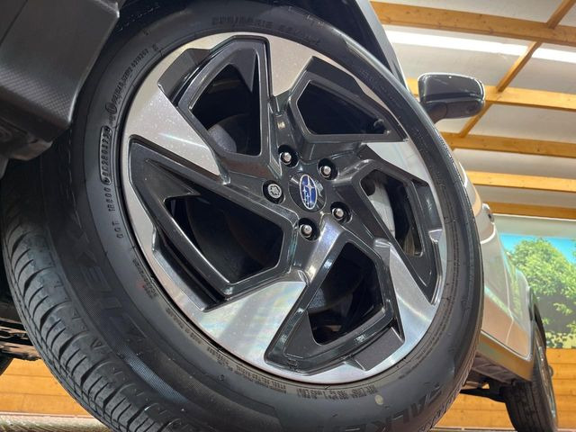 �y����18�C���`�A���~�z�C�[���z�O�ςɃ}�b�`���������A���~�z�C�[���𑕒����Ă���܂��B�e��ЊO�A���~�z�C�[����A�X�^�b�h���X�^�C�����戵�����Ă���܂��B���񂲑��k����������