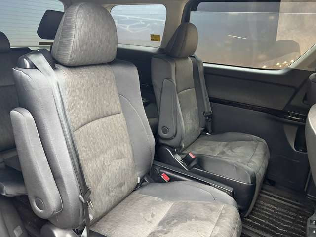 車内もキレイで嫌な臭いもありません☆車内の臭い、汚れが気になる方は内装のスチームクリーナーも施工可能です♪