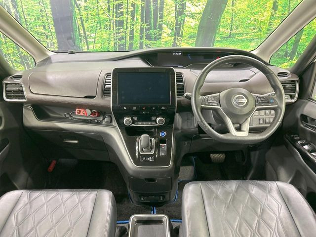 セレナ1.2 e-POWER ハイウェイスターG