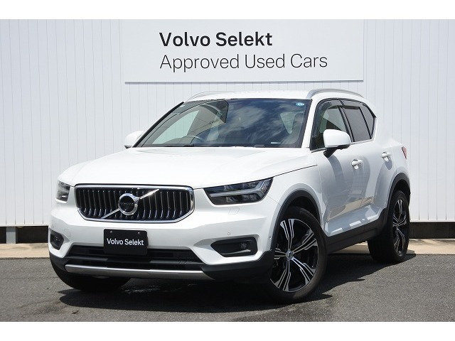 XC40B4 AWD インスクリプション 4WD