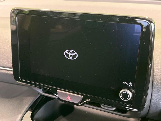 �y8�C���` �f�B�X�v���C�I�[�f�B�I�z���ʂ̃f�B�X�v���C��AppleCarPlay��AndroidAuto�����p�\�B�傫�ȉ�ʂŃX�}�z�i�r�A�v���������p���������܂���