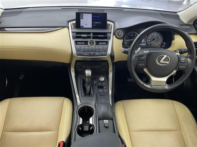 NX200t バージョンL 4WD