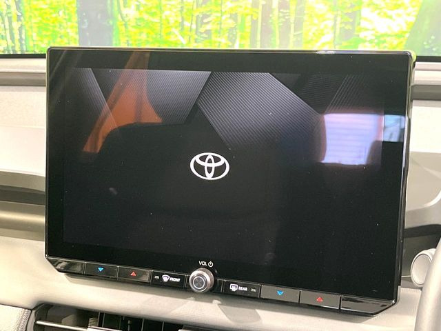 �y12.9�C���` �f�B�X�v���C�I�[�f�B�I�z���ʂ̃f�B�X�v���C��AppleCarPlay��AndroidAuto�����p�\�B�傫�ȉ�ʂŃX�}�z�i�r�A�v���������p���������܂���