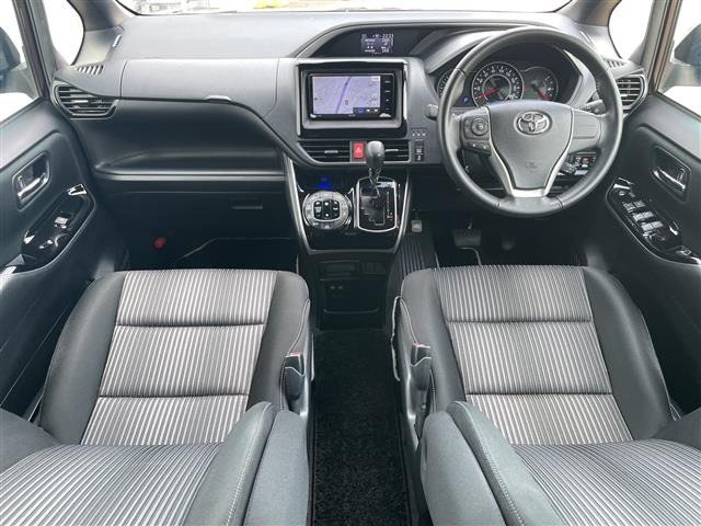 ヴォクシー2.0 ZS 煌