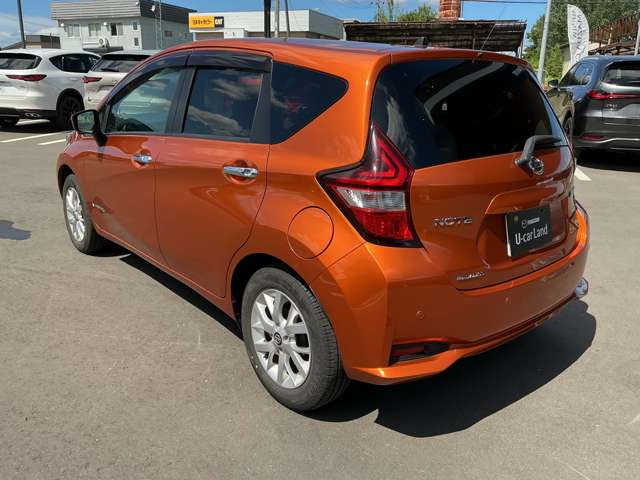 ノート1.2 e-POWER メダリスト FOUR 4WD