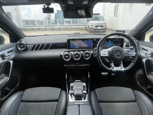 AクラスAMG A35 4マチック エディション1 4WD
