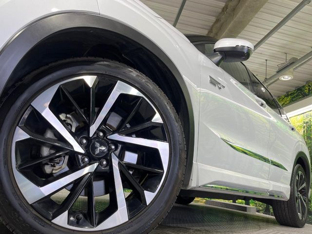 �y����20�C���`�A���~�z�C�[���z�O�ςɃ}�b�`���������A���~�z�C�[���𑕒����Ă���܂��B�e��ЊO�A���~�z�C�[����A�X�^�b�h���X�^�C�����戵�����Ă���܂��B���񂲑��k����������