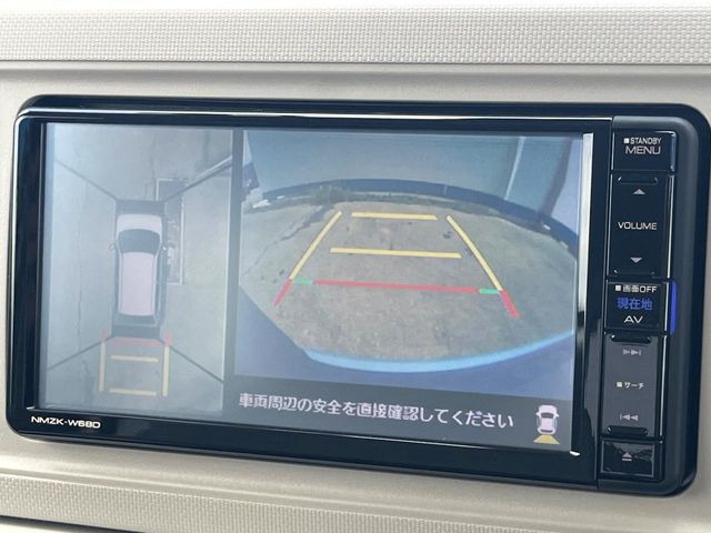 �y�p�m���}���j�^�[�z��p�̃J�����ɂ��A�ォ�猩���낵���悤�Ȏ��_��360�x�N���}�̎��͂��m�F���邱�Ƃ��ł��܂������p�������m�F���₷���A�����ꏊ�ł̐؂�Ԃ��⒓�Ԃ��X���[�Y�ɍs���܂��B