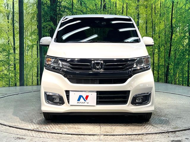 弊社では、全車『修復歴なし』のお車のみ取り扱っております。専任バイヤーによる厳選した仕入れの後、入庫後の車両チェックを行い、ネクステージが認定した高品質な中古車をご提供しております。