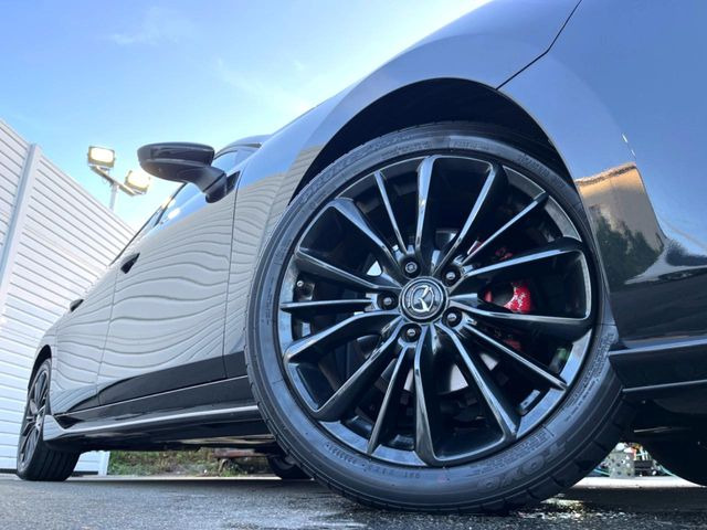 �y�����I�v�V����18�C���`BBS���A���~�z�C�[���z��l�C���[�J�[�̃z�C�[���𑕔���y�ʁE���d�x�̃A���~�z�C�[���́A�n���h�����O�E�����ȂǁA����̎������サ�Ă���܂���