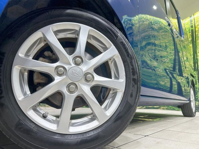 �y����14�C���`�A���~�z�C�[���z�O�ςɃ}�b�`���������A���~�z�C�[���𑕒����Ă���܂��B�e��ЊO�A���~�z�C�[����A�X�^�b�h���X�^�C�����戵�����Ă���܂��B���񂲑��k����������