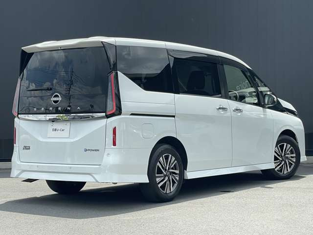 セレナ1.4 e-POWER ハイウェイスターV