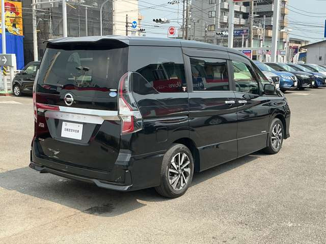 セレナ2.0 ハイウェイスターV