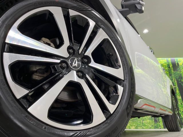 �y�����A���~�z�C�[���z�O�ςɃ}�b�`���������A���~�z�C�[���𑕒����Ă���܂��B�e��ЊO�A���~�z�C�[����A�X�^�b�h���X�^�C�����戵�����Ă���܂��B���񂲑��k����������