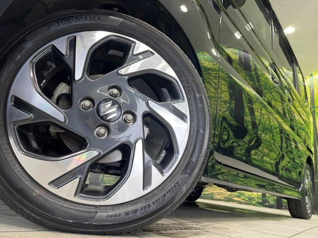 �y����15�C���`�A���~�z�C�[���z�O�ςɃ}�b�`���������A���~�z�C�[���𑕒����Ă���܂��B�e��ЊO�A���~�z�C�[����A�X�^�b�h���X�^�C�����戵�����Ă���܂��B���񂲑��k����������