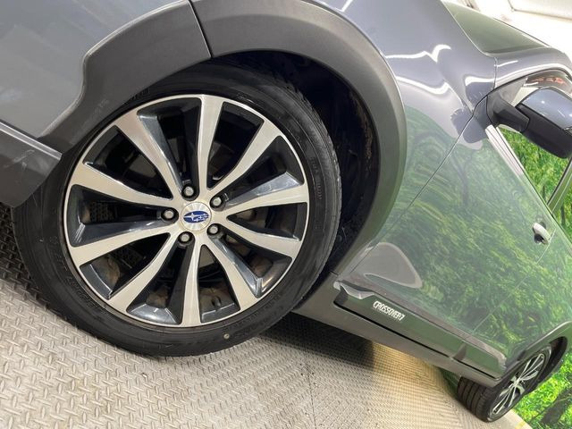 �y����17�C���`�A���~�z�C�[���z�O�ςɃ}�b�`���������A���~�z�C�[���𑕒����Ă���܂��B�e��ЊO�A���~�z�C�[����A�X�^�b�h���X�^�C�����戵�����Ă���܂��B���񂲑��k����������