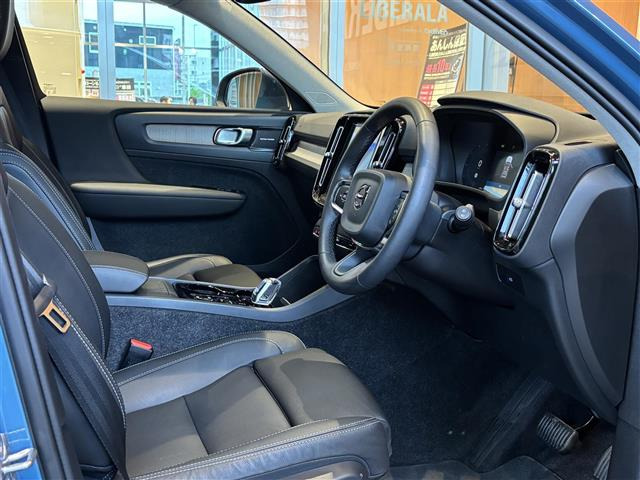 XC40アルティメット B4 AWD 4WD