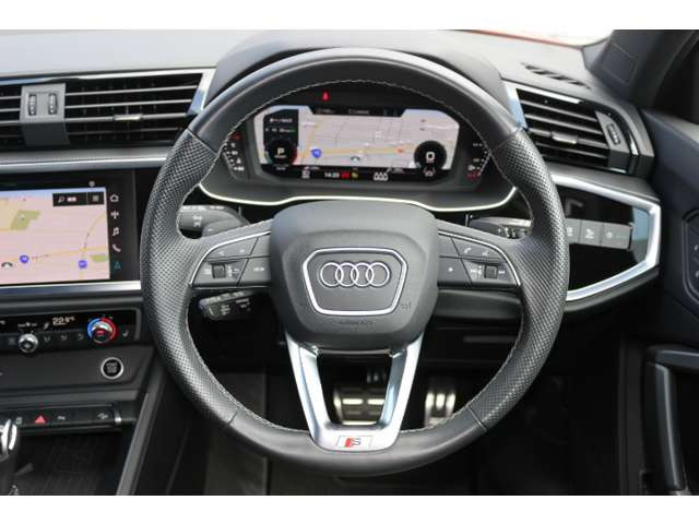 Q3スポーツバック35 TFSI Sライン