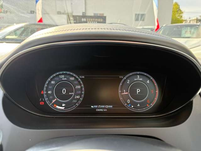 EペイスSE 2.0L D180 ディーゼル 4WD