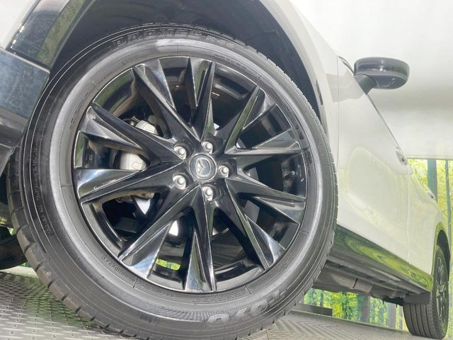 �y�����A���~�z�C�[���z�O�ςɃ}�b�`���������A���~�z�C�[���𑕒����Ă���܂��B�e��ЊO�A���~�z�C�[����A�X�^�b�h���X�^�C�����戵�����Ă���܂��B���񂲑��k����������