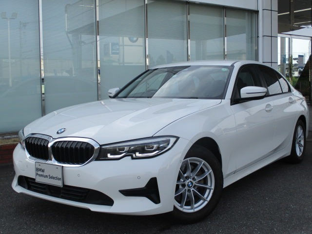 3シリーズセダン320i