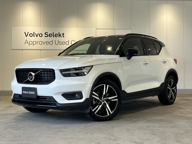 XC40B4 AWD Rデザイン 4WD