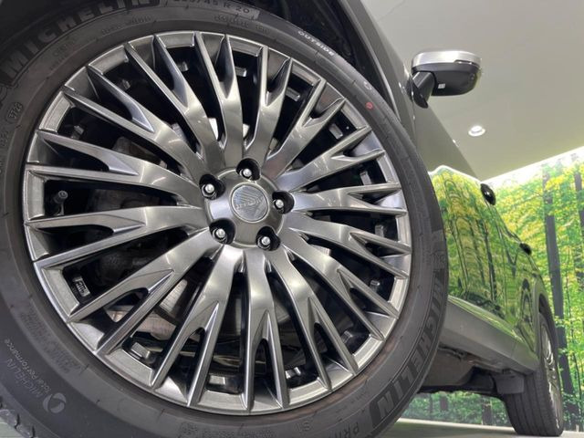 �y20�C���`�A���~�z�C�[���z�O�ςɃ}�b�`�����A���~�z�C�[���𑕒����Ă���܂��B�e��A���~�z�C�[����A�X�^�b�h���X�^�C�����戵�����Ă���܂��B���񂲑��k����������